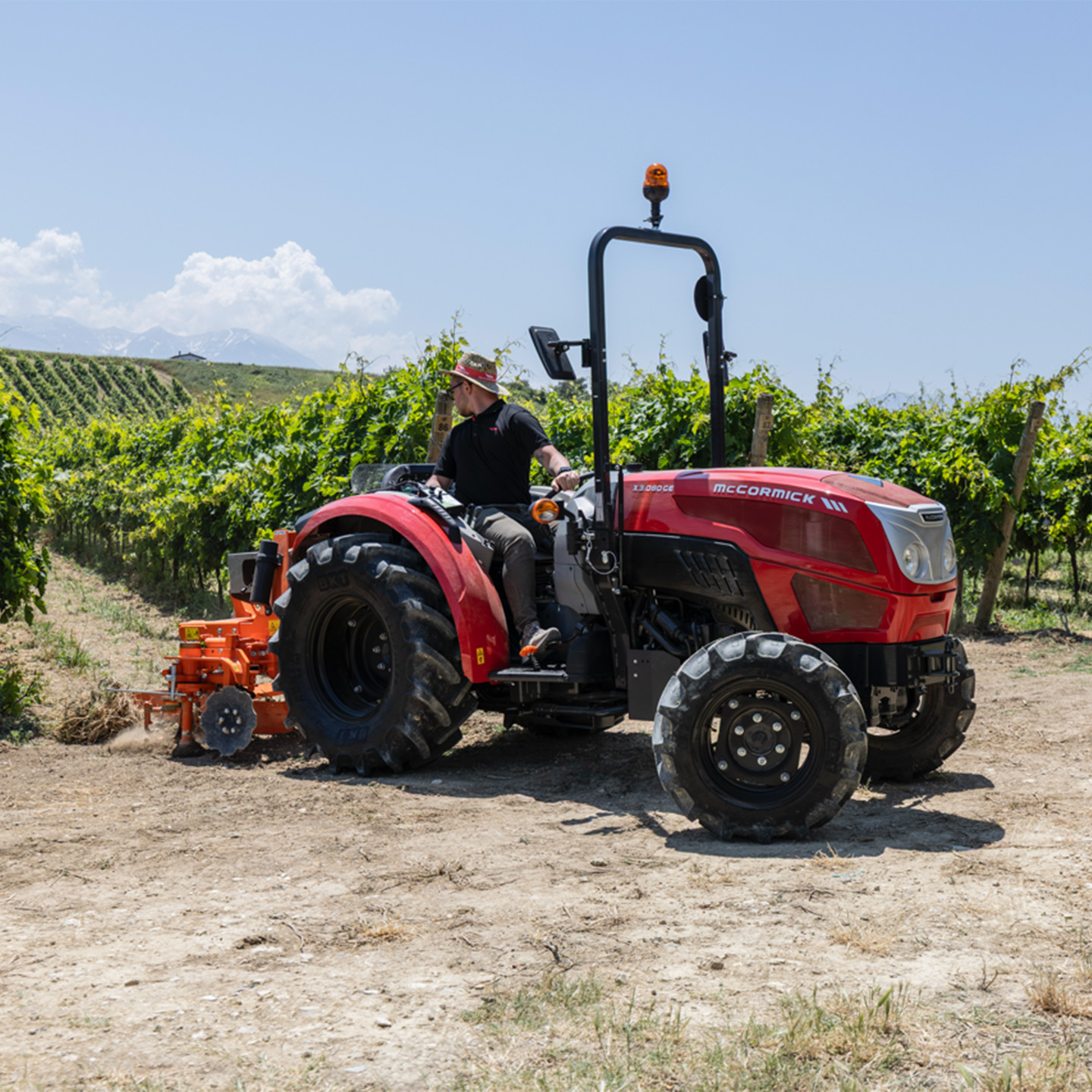 mccormick-tractors-x3070f Tractor mcCormick Serie X3